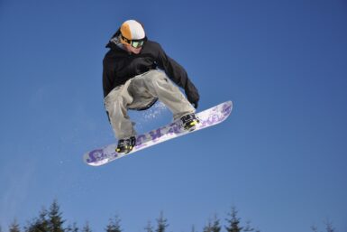 Snowboarder