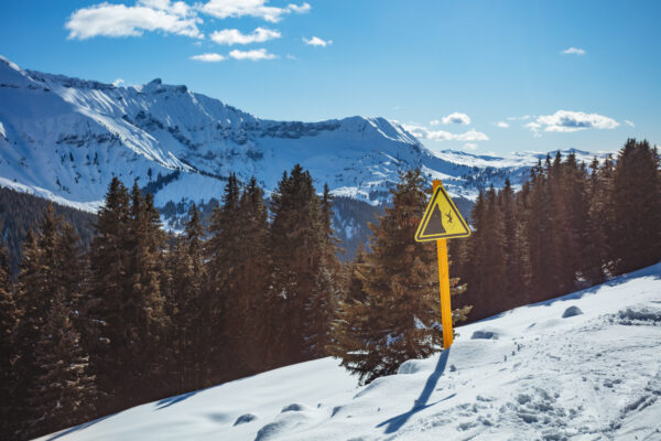 Understanding Ski Resort Signs in the US | Ski Day